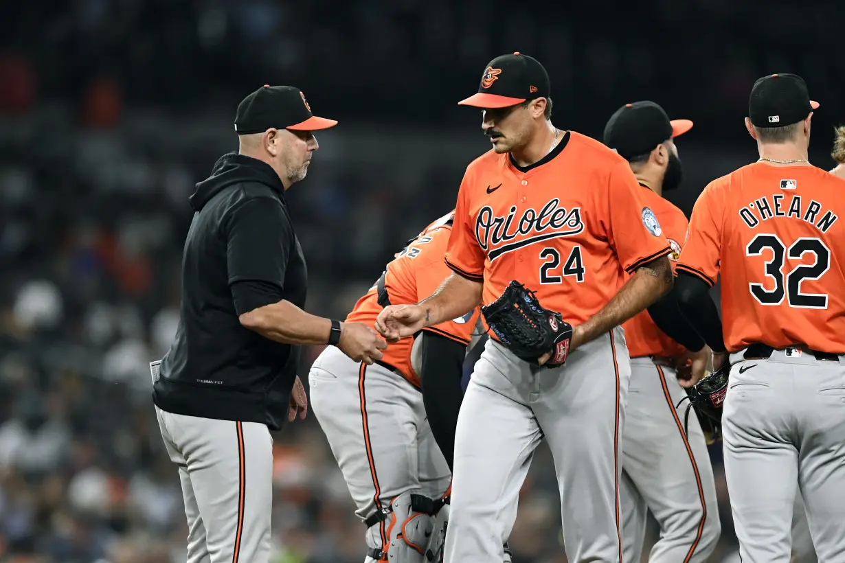 Orioles' Henderson breaks up combined no-hit bid with 2 outs in 9th, Tigers hold on for 1-0 win