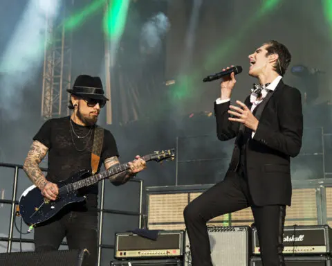 Wife of Jane's Addiction frontman says tension and animosity led to onstage scuffle