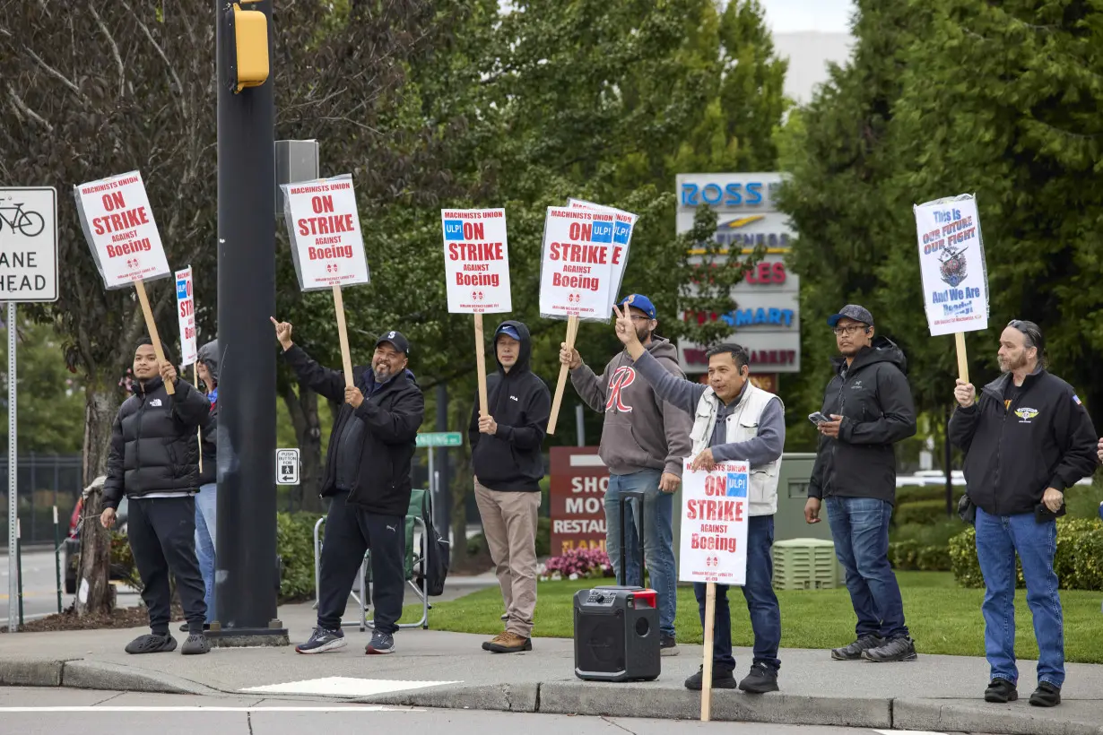 Boeing-Labor Contract