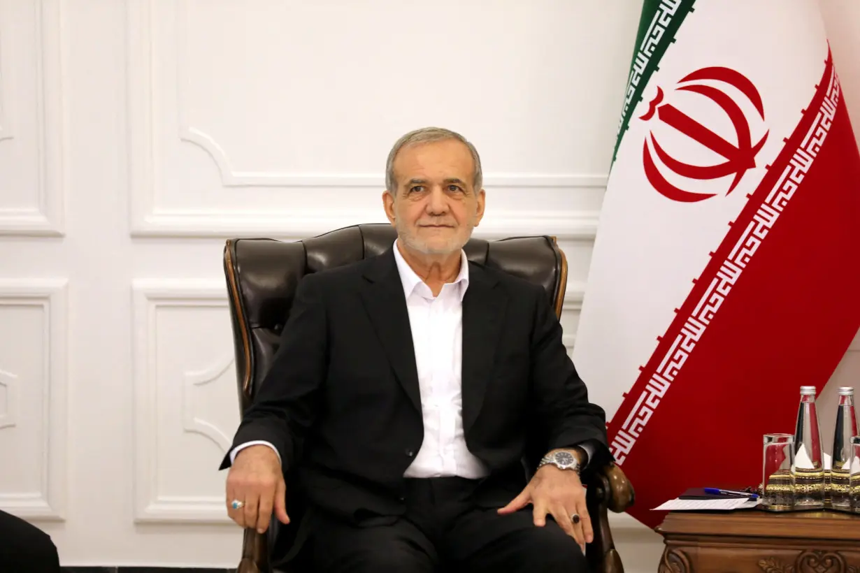 Iranian President Masoud Pezeshkian visits Baghdad