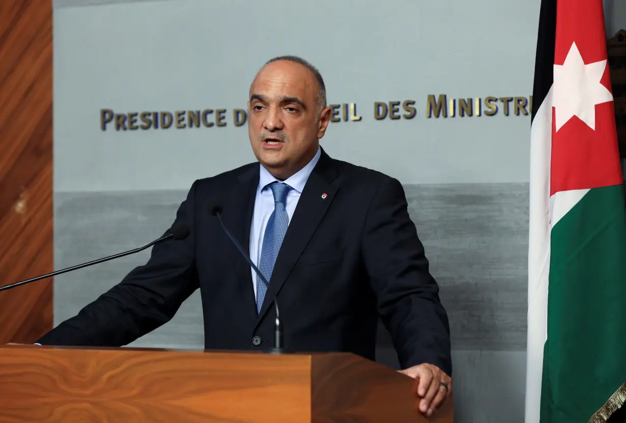 Jordanian PM Bisher al-Khasawneh speaks during a joint news conference with his Lebanese counterpart Najib Mikati at the government palace in Beirut