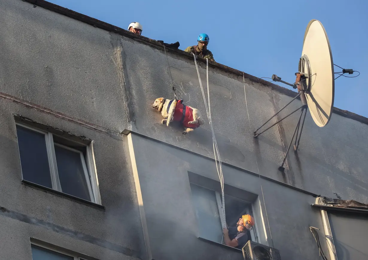 Russian bomb strikes Kharkiv apartment building, one dead, 42 injured, officials say