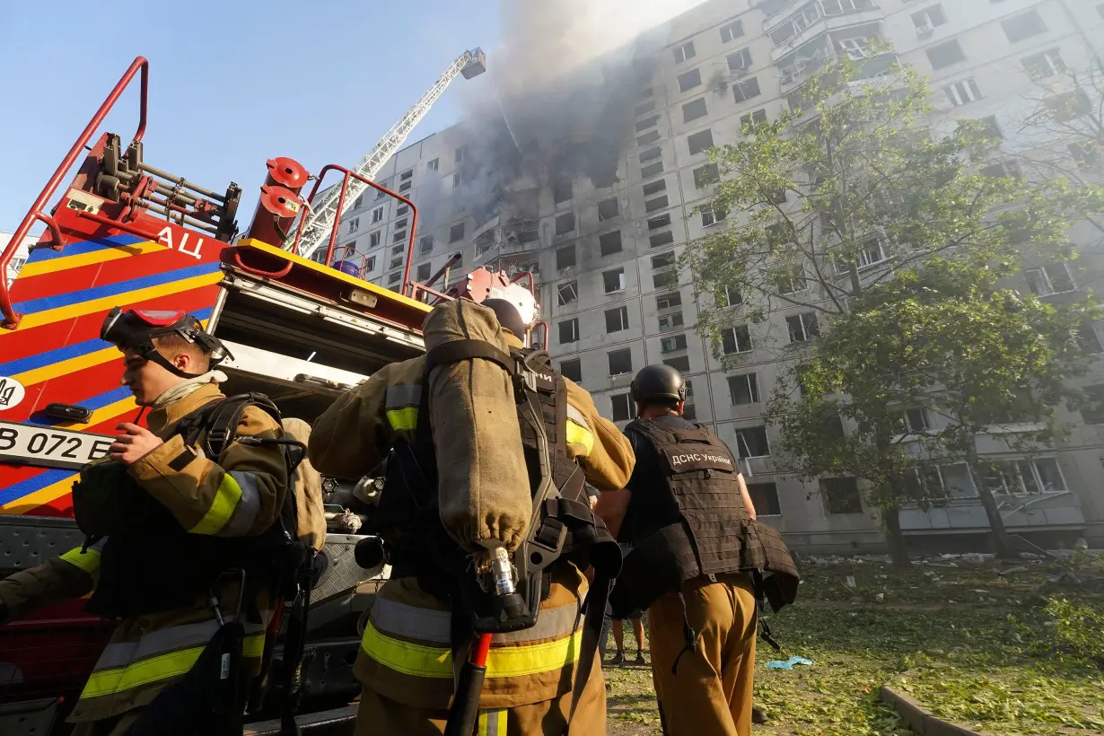 Russian strike hits apartment block in Ukraine’s Kharkiv, killing one person and injuring at least 40