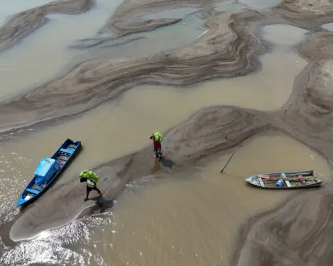 Brazil's Amazon drought disrupts residents' lives
