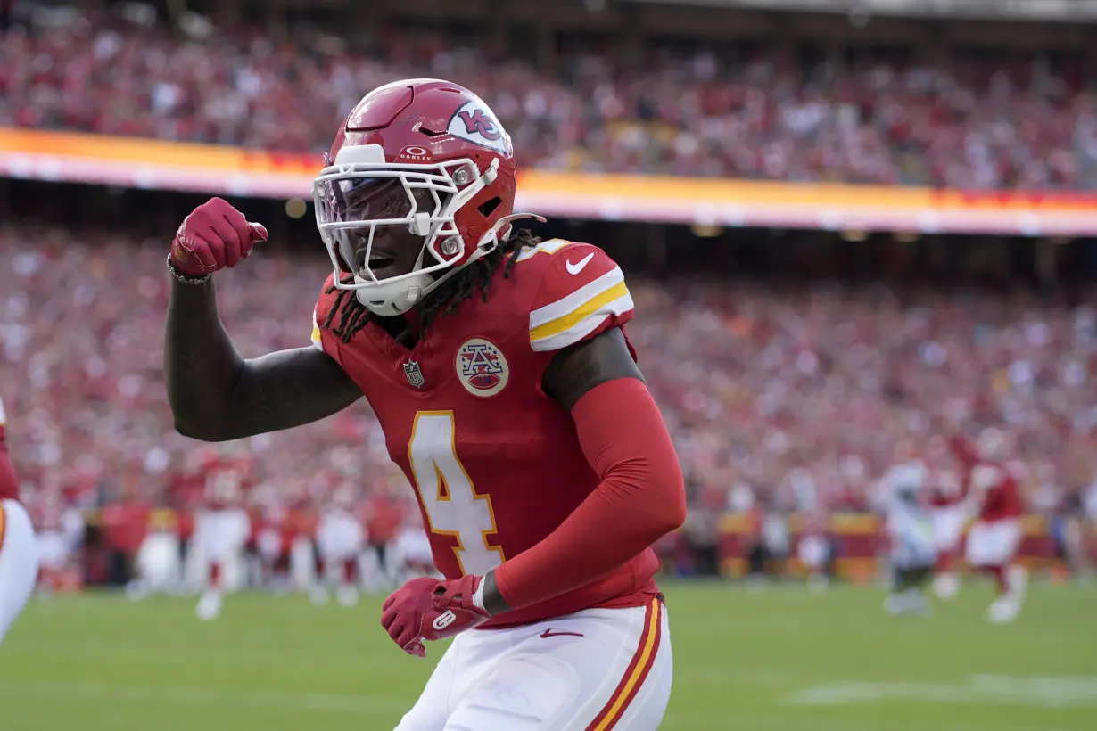 Butker hits a 51-yard winner for KC after penalty on Bengals safety keeps Chiefs alive