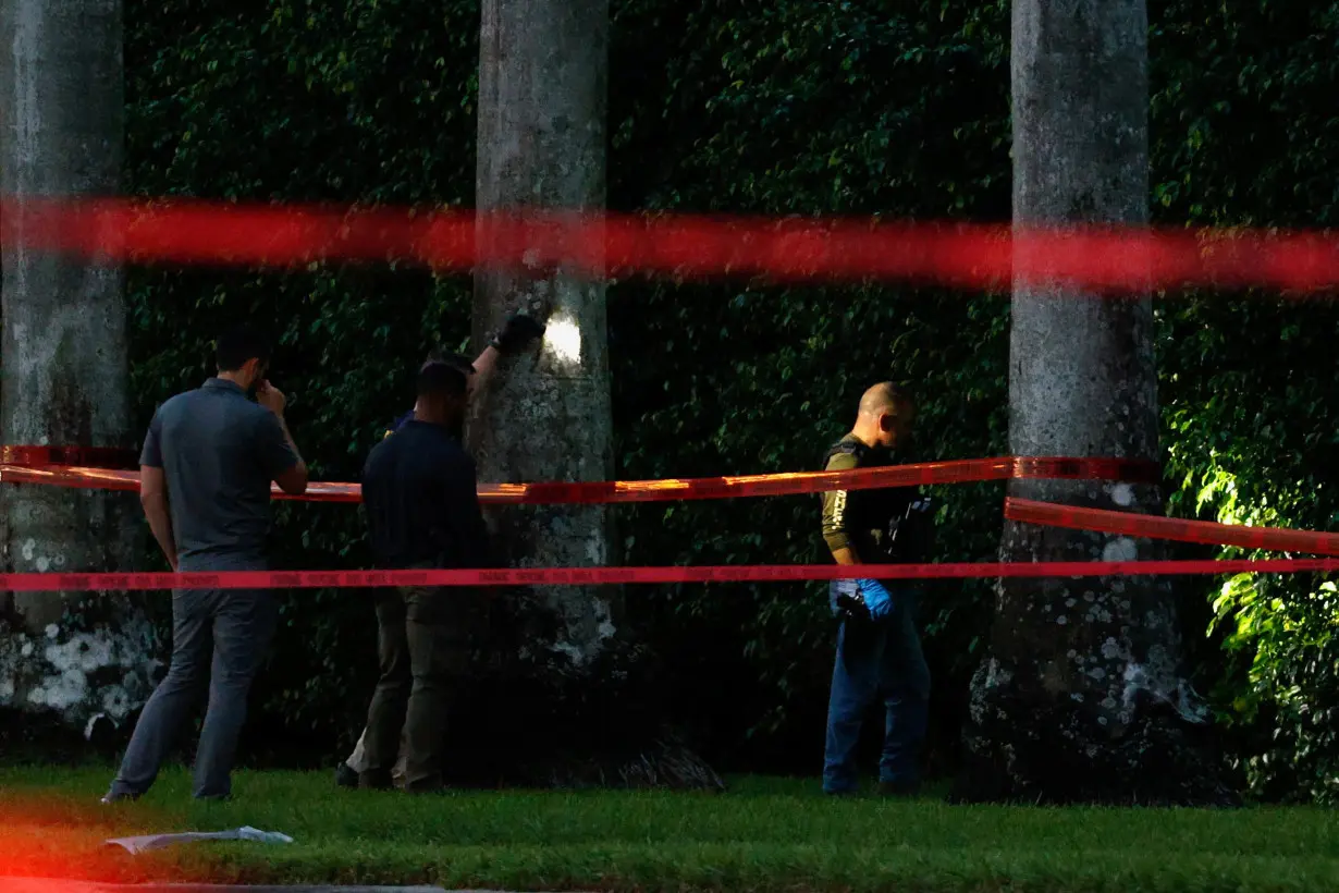 Reports of shots fired at Trump International Golf Club in West Palm Beach