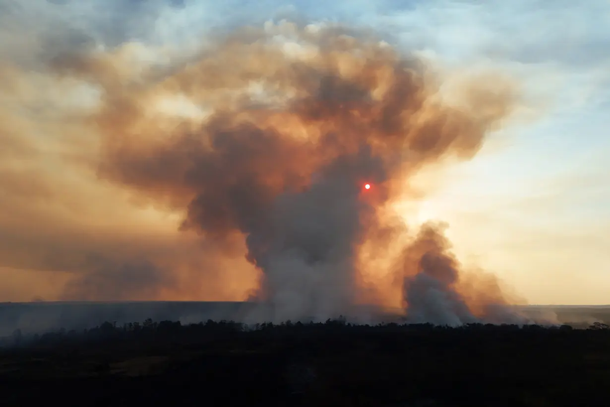 Wildfires in an area of Brasilia's National Park