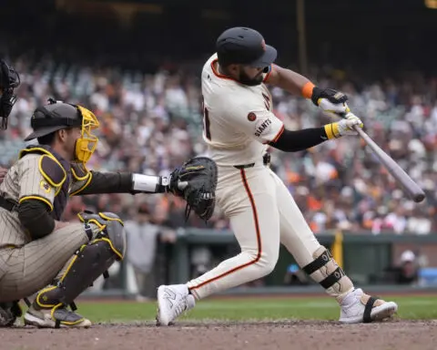 Heliot Ramos becomes first right-handed batter to hit Splash Homer at Oracle Park