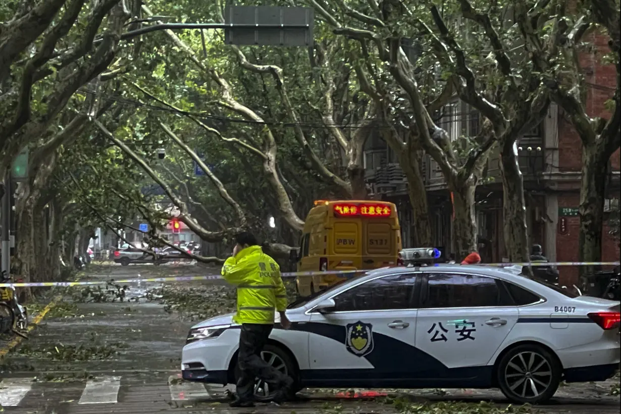 Strongest typhoon since 1949 hits Shanghai and knocks out power to some homes