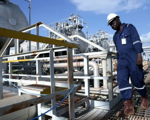 South Sudan says it is ready to restart pumping oil through Sudan