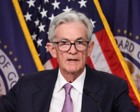 Fed's Powell: Central bank forecasts don't point to urgent action