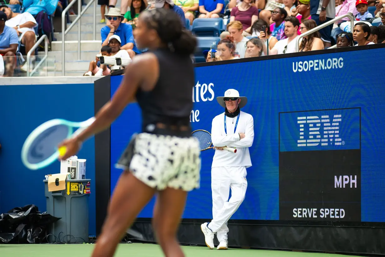 Brad Gilbert coaches Coco Gauff of the United States during practice ahead of the US Open on August 24.