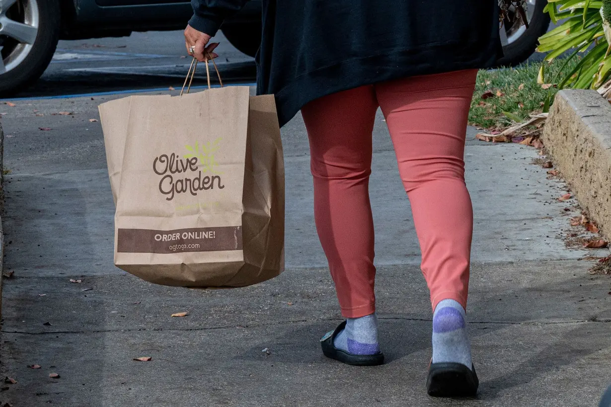 Olive Garden strikes a deal with Uber to deliver its food