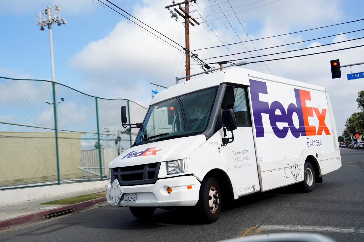 FedEx stock tanks amid recession warning