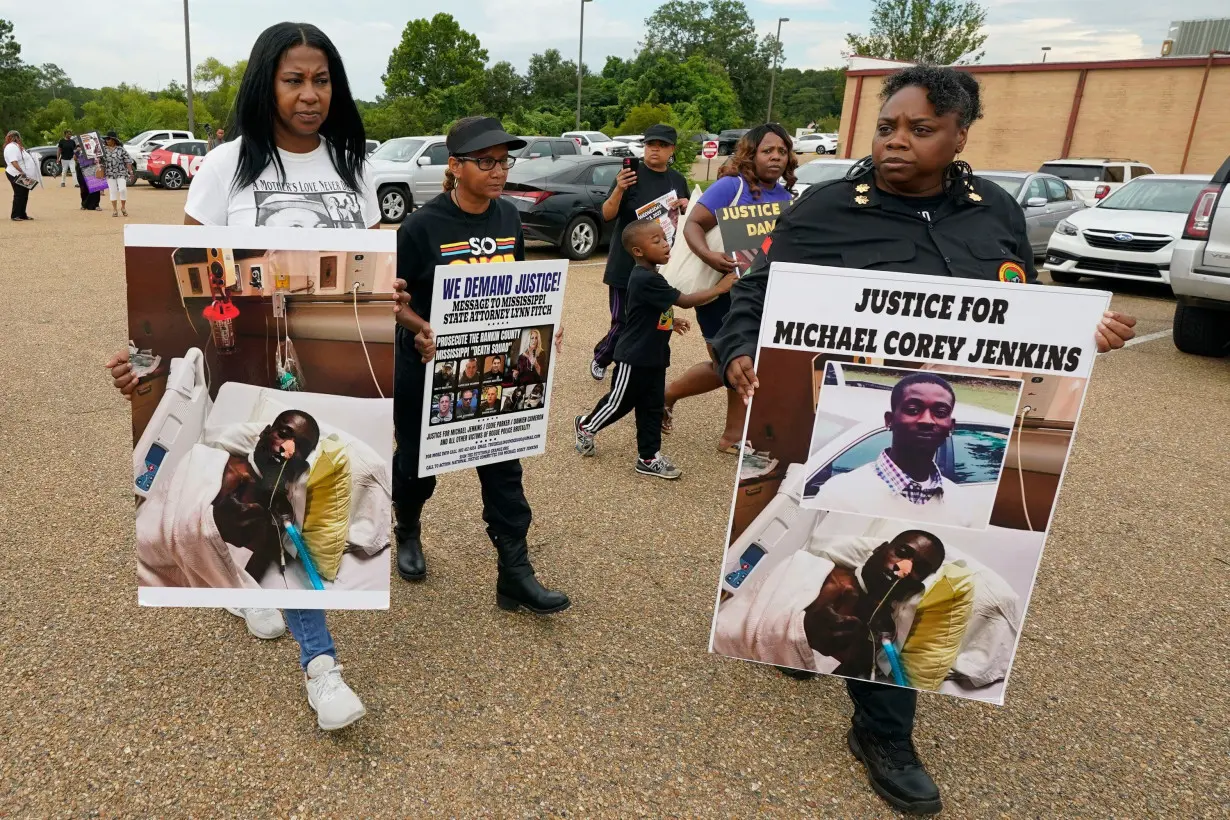 DOJ launches civil rights probe of Mississippi sheriff's office whose deputies tortured 2 Black men in 'Goon Squad' case