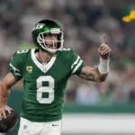 Jets' Aaron Rodgers returns to huge cheers for 1st home game since Achilles tendon injury last year