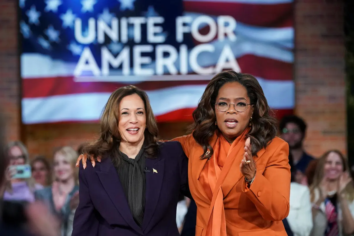 Harris campaigns in Michigan