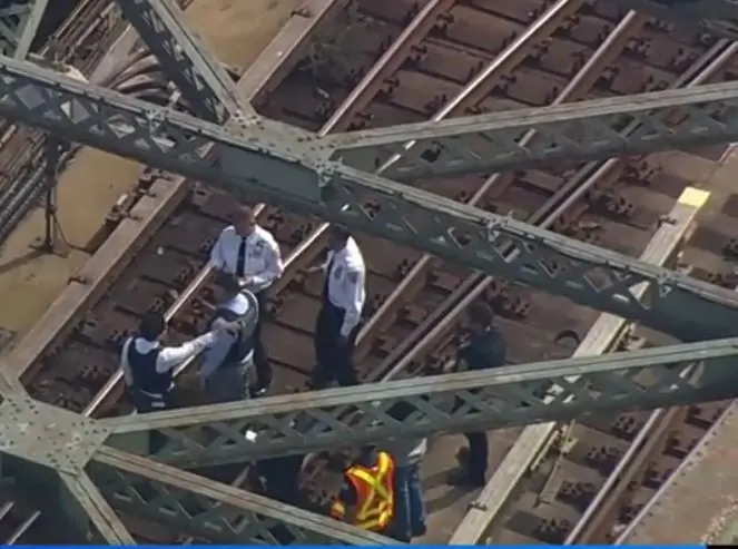 11-year-old boy dies after subway surfing in NYC