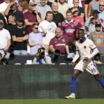 Jackson marks 50th appearance for Chelsea with 2 goals in 3-0 win at West Ham