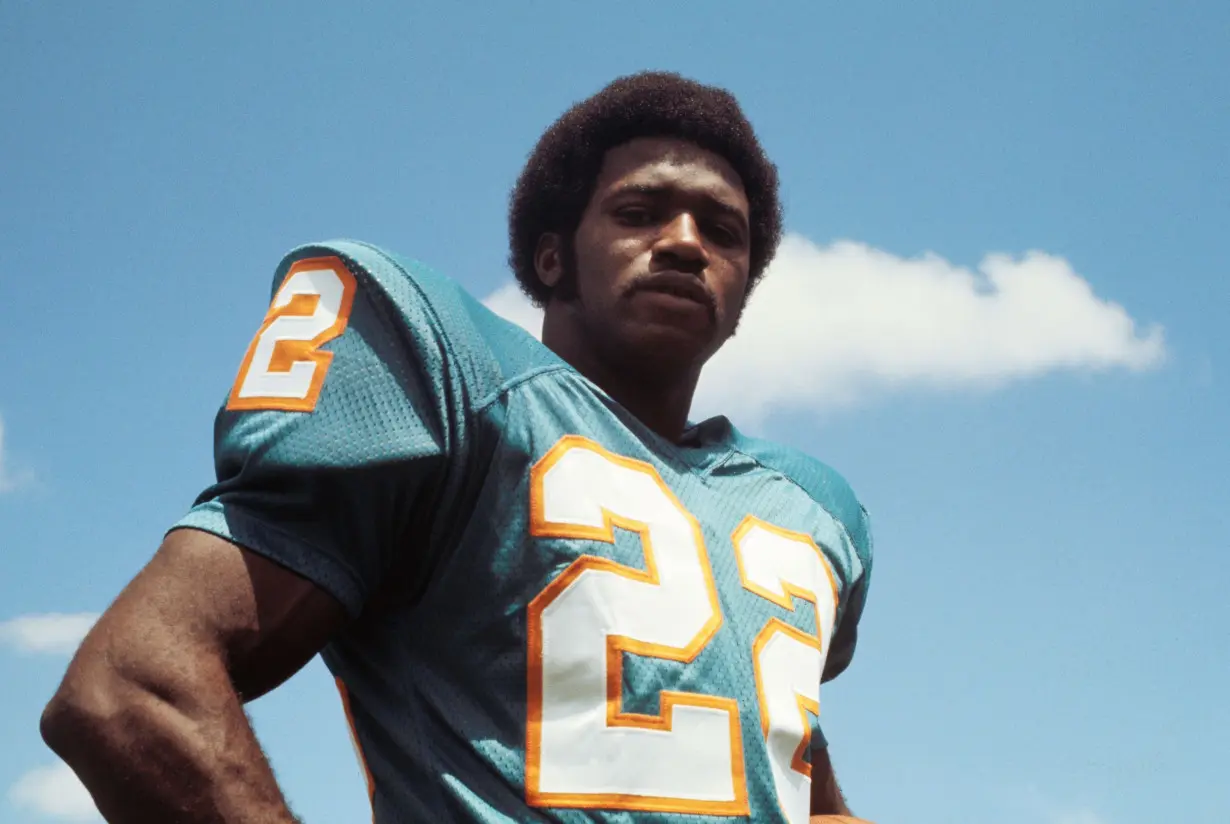 Mercury Morris, 2-time Super Bowl champion with Miami Dolphins, dies at 77