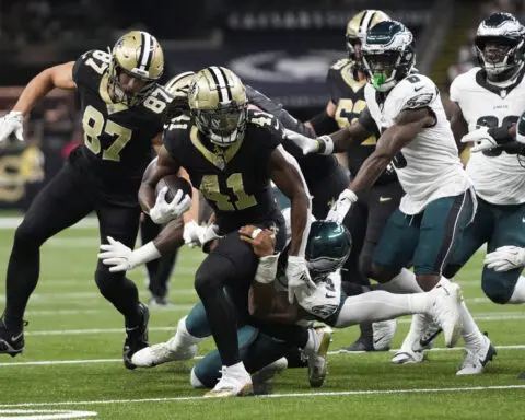 Saquon Barkley's 2 fourth-quarter TDs lift Eagles over Saints in a defensive 15-12 thriller