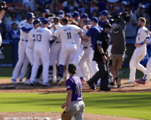 Ohtani, Betts go back-to-back in ninth as Dodgers rally past Rockies 6-5