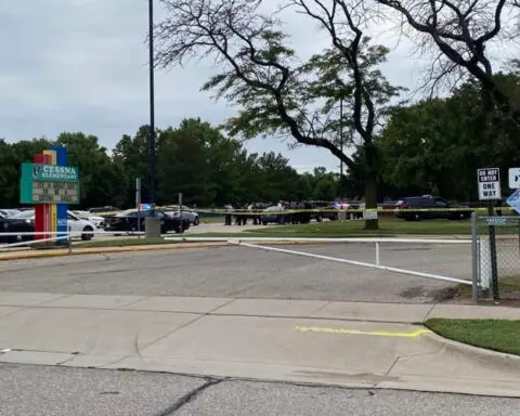 Sheriff: Man shoots wife after couple takes Lyft to drop kids off at Wichita elementary school