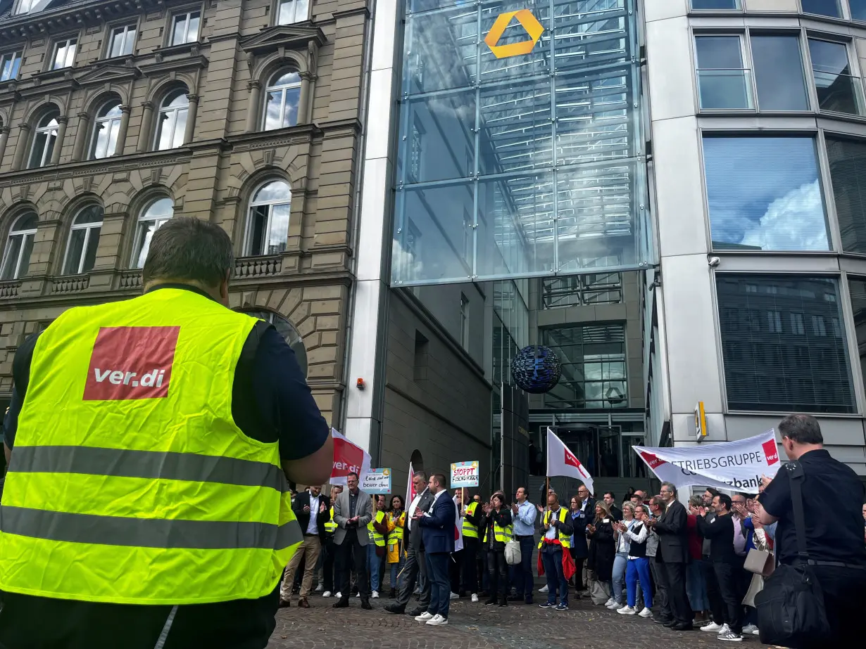 Employees of Commerzbank protest against a potential takeover battle by UniCredit in Frankfurt