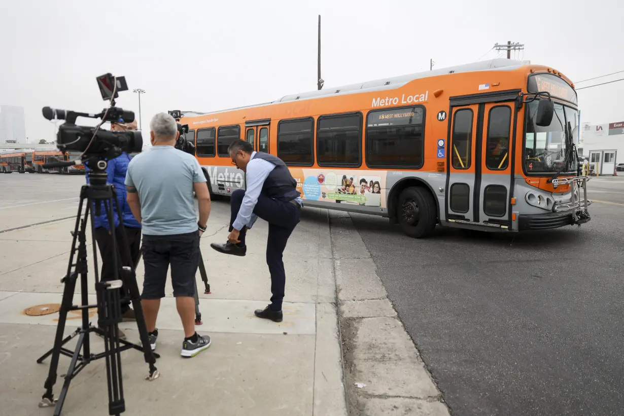 Los Angeles Bus Hijacked