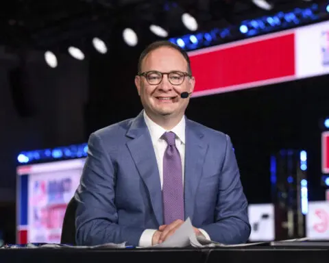 Wojnarowski leaves behind high-profile job at ESPN to return to his roots at St. Bonaventure