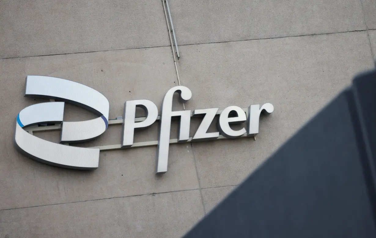 FILE PHOTO: Pfizer news conference in Puurs