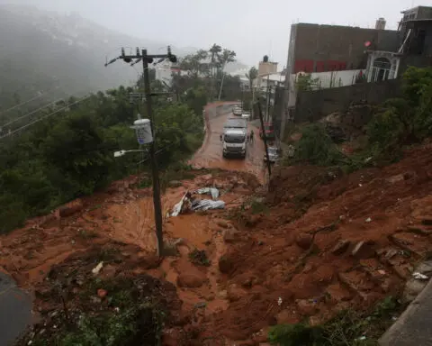 'Zombie' hurricane John comes back to life, lashing Mexico's Pacific coast