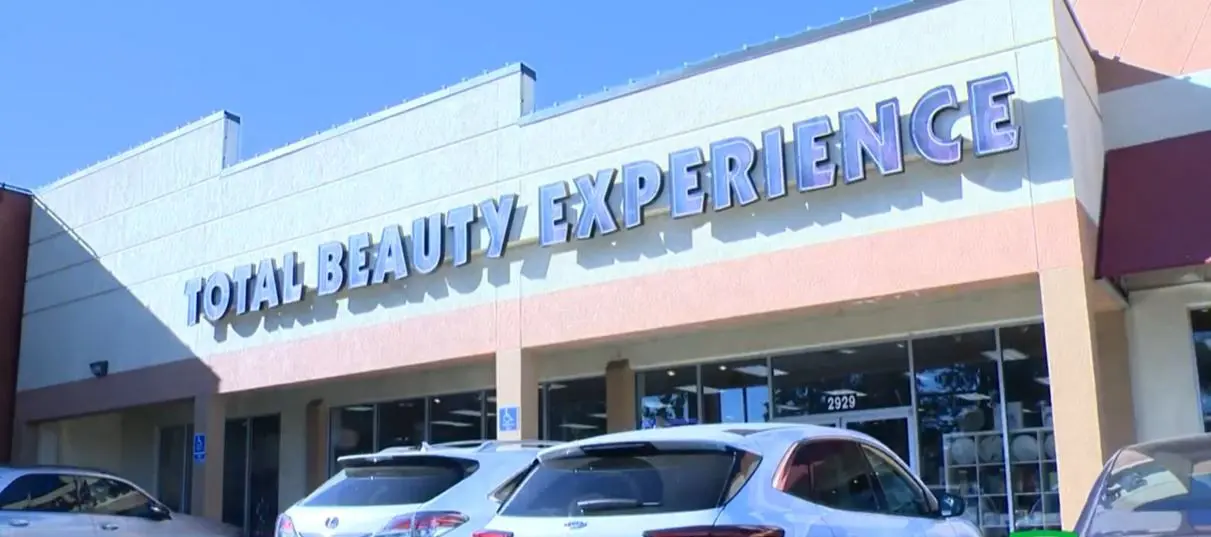 More than $12K in product stolen from Sacramento County beauty business after break-in, owner says