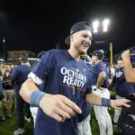 Tigers clinch AL wild card with 4-1 win over White Sox, ending decade-long postseason drought