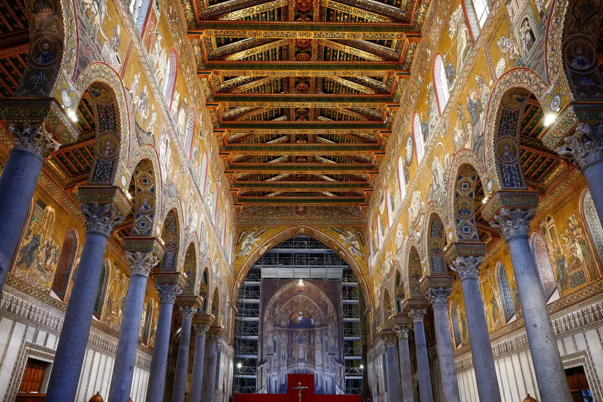 Sicilian Cathedral's stunning mosaics regain golden lustre