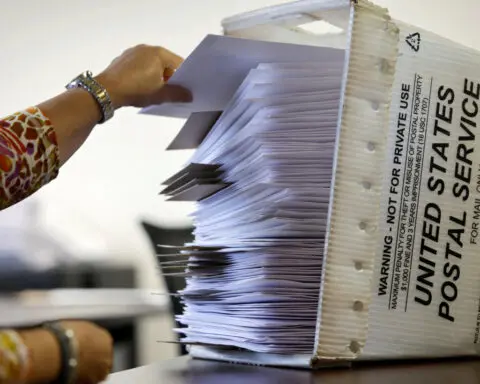 In legal blitz, Republicans lay groundwork for US election challenges