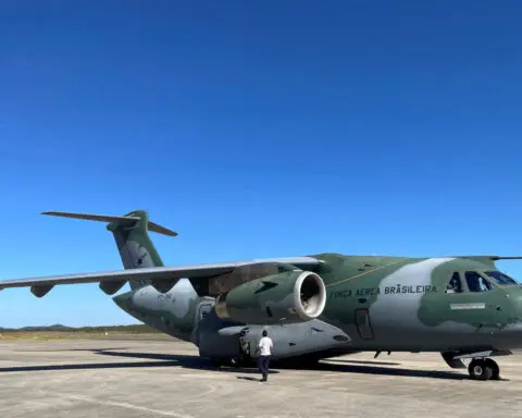 Brazilian planemaker Embraer targets defense jet sales in Mexico visit