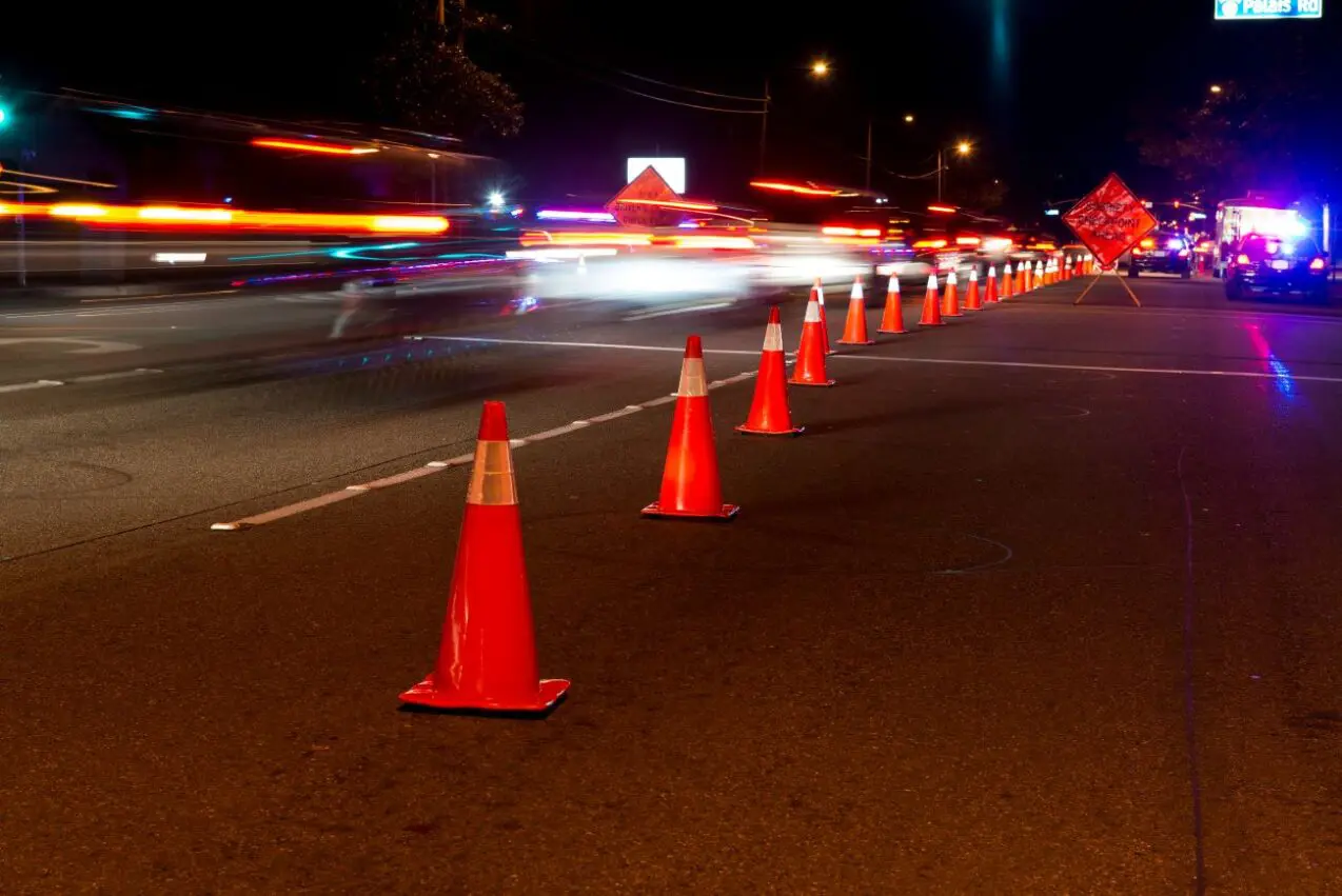 Viral TikTok calls out City of Sacramento for replacing damaged streetlamps with traffic cones