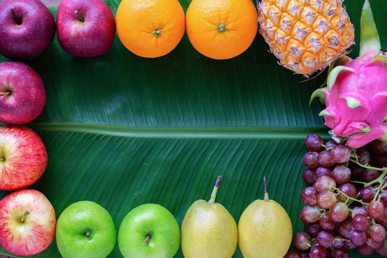 Purple apple picture confuses thousands of fruit lovers