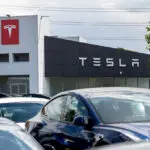 Tesla posts first sales gain of the year