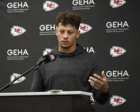 Patrick Mahomes sees himself turning the corner amid a slow start, even as the Chiefs are 4-0