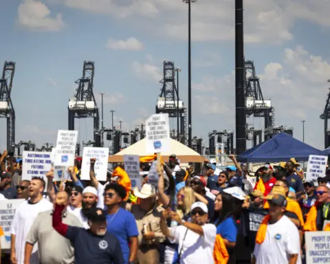 The president could invoke a 1947 law to try to suspend the dockworkers' strike. Here's how