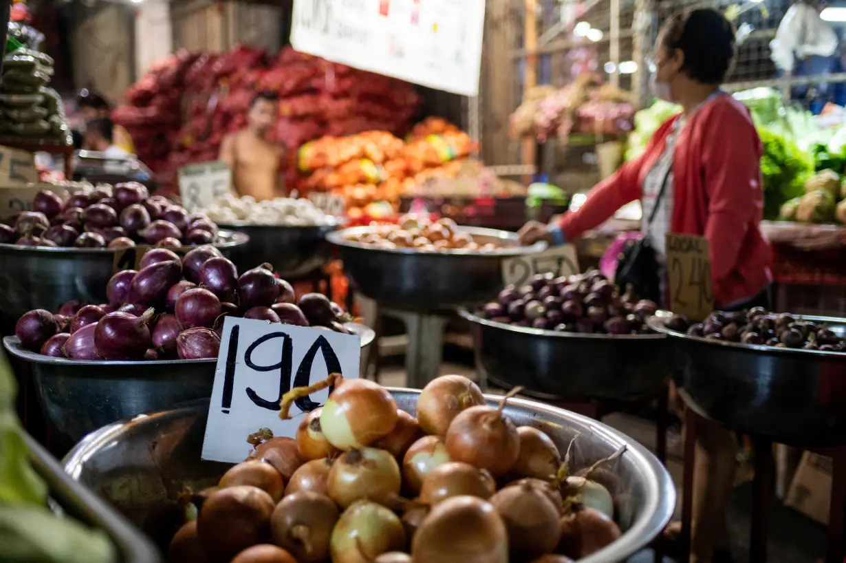 Public market in Manila