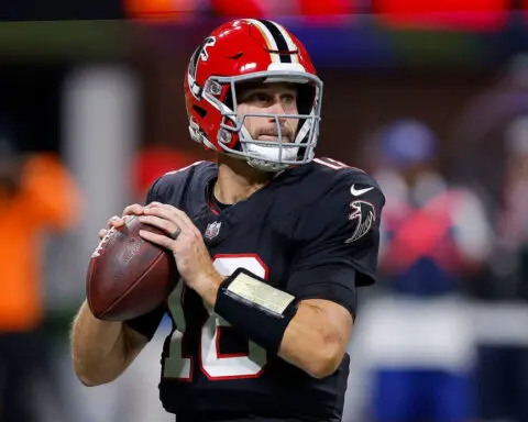 Kirk Cousins passes for franchise-record 509 yards as Falcons stun Buccaneers in OT thriller on Thursday Night Football