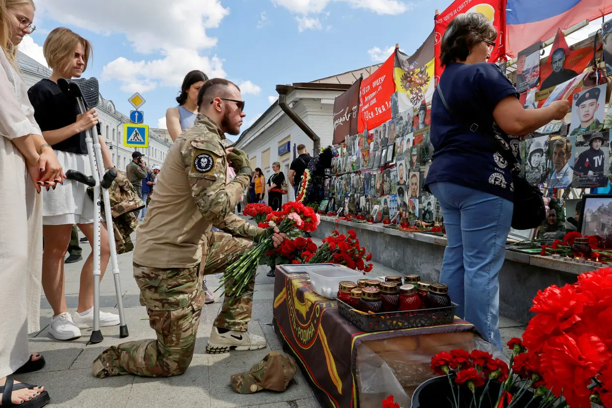 FILE PHOTO: People in Moscow pay tribute to Wagner mercenaries killed in Mali