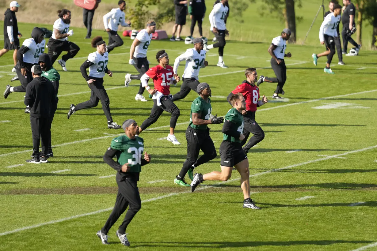 Britain Jets Football