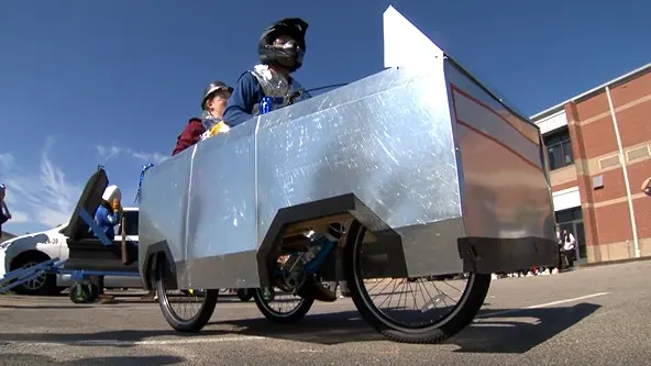 'We doing it in style, baby!': Highschool holds soap box derby