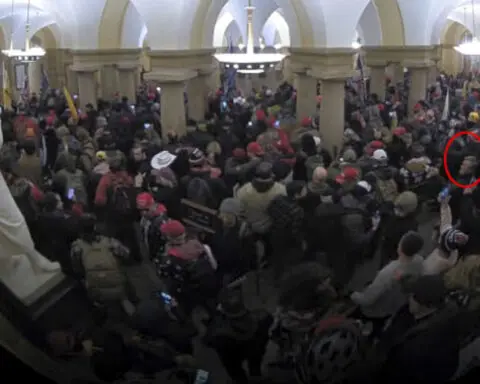 Retired New Jersey State Police trooper who stormed Capitol is sentenced to probation