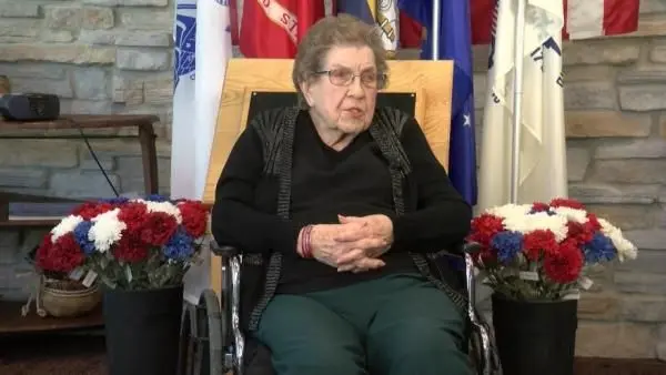 105-year-old former army nurse during WWII shares her story