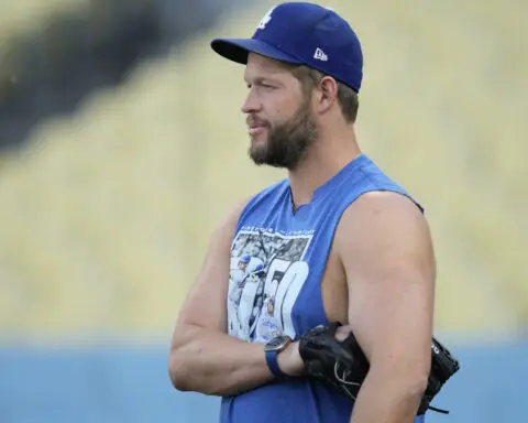 Clayton Kershaw won't pitch for the Dodgers in playoffs after big toe injury fails to heal